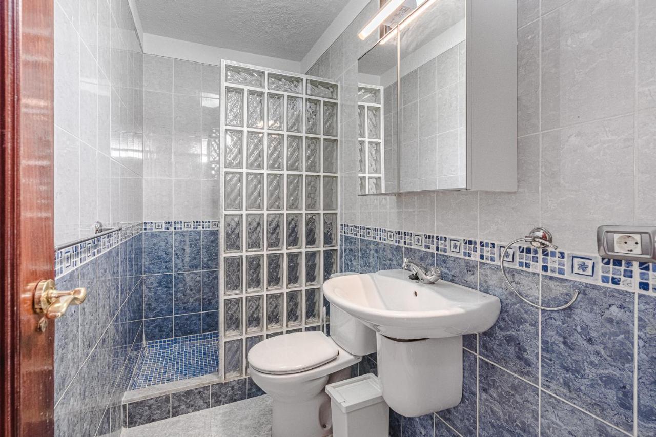 Bungalow -2 Minute From The Beach. Playa de las Americas  Luaran gambar